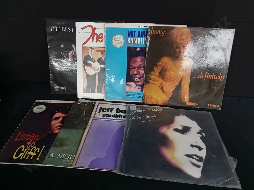 8 VINTAGE VINYL RECORDS Image 1++