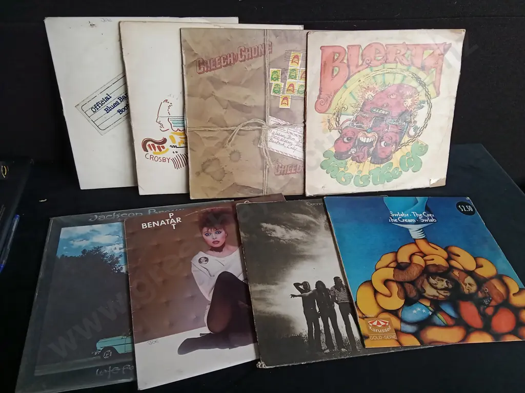 8 VINTAGE VINYL RECORDS Image 1++