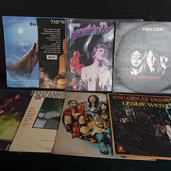 8 VINTAGE VINYL RECORDS