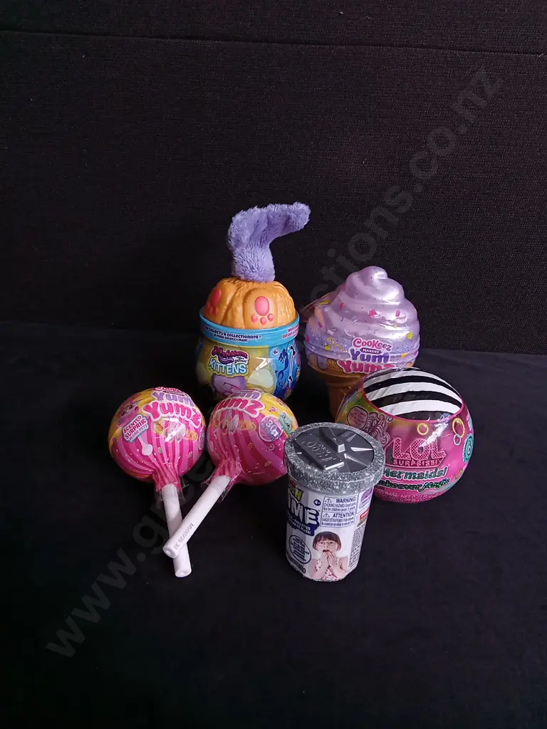 6 PIECES BRAND NEW TOYS Image 1++