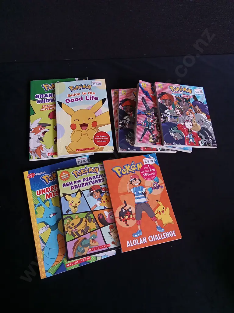 9 PIECES POKEMON BOOKS Image 1++