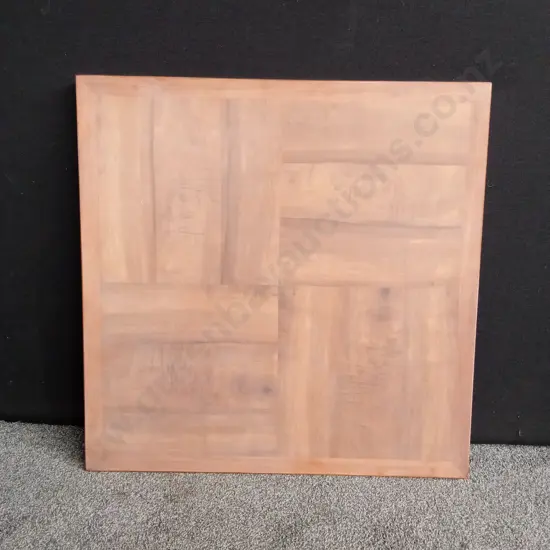 WOODEN TABLE TOP L89CM D89CM H72CM