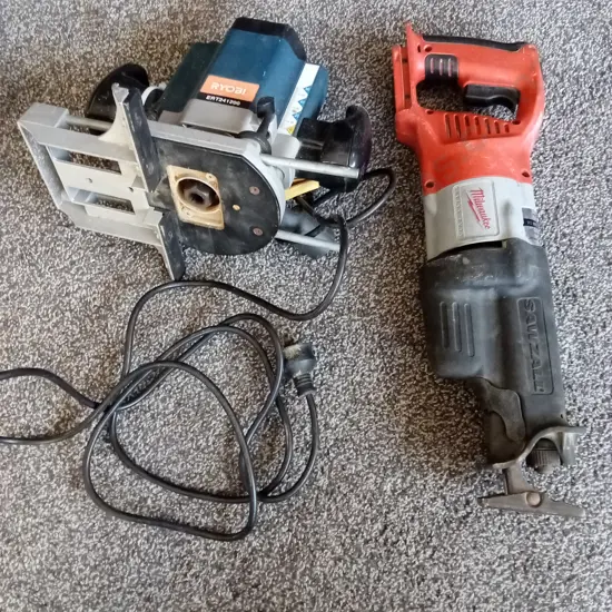 MILWAUKEE CORDED RECIPROCATING SAW AND A RYOBI ERT241200 1200W PLUNGE ACTION ROUTER