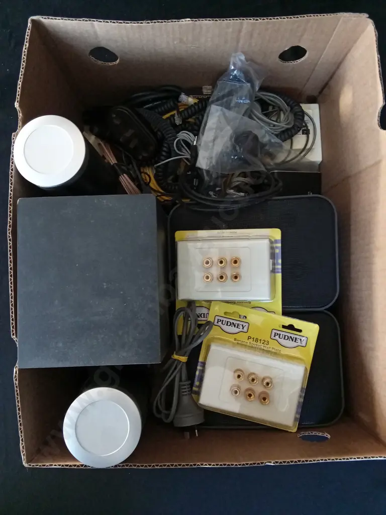 BOX OF SPEAKERS AND AUDIO EQUIPMENT Image 1++