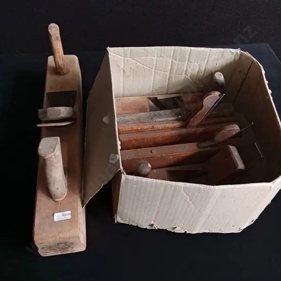 COLLECTION OF ANTIQUE WOODEN HAND PLANES
