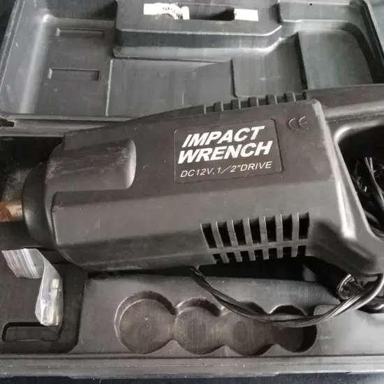 IMPACT WRENCH