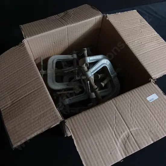 BOX OF EDGE CLAMPS