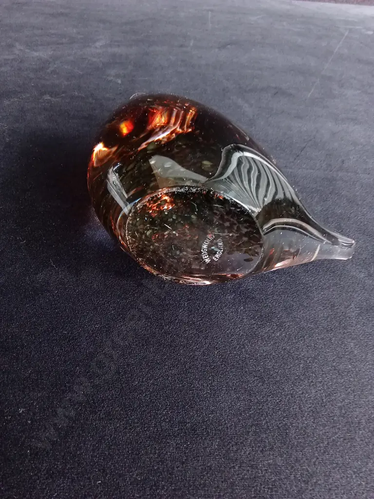 VINTAGE WEDGEWOOD ART GLASS DUCK PAPERWEIGHT 16CM HIGH Image 1++
