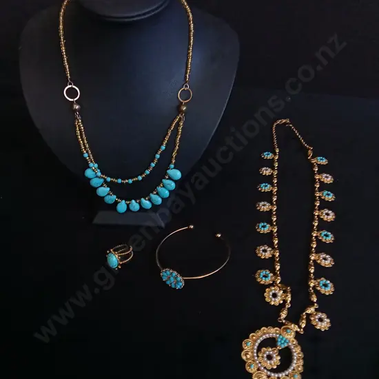 4 PIECES MIX OF JEWELLERY WITH TURQUOISE ACCENTS