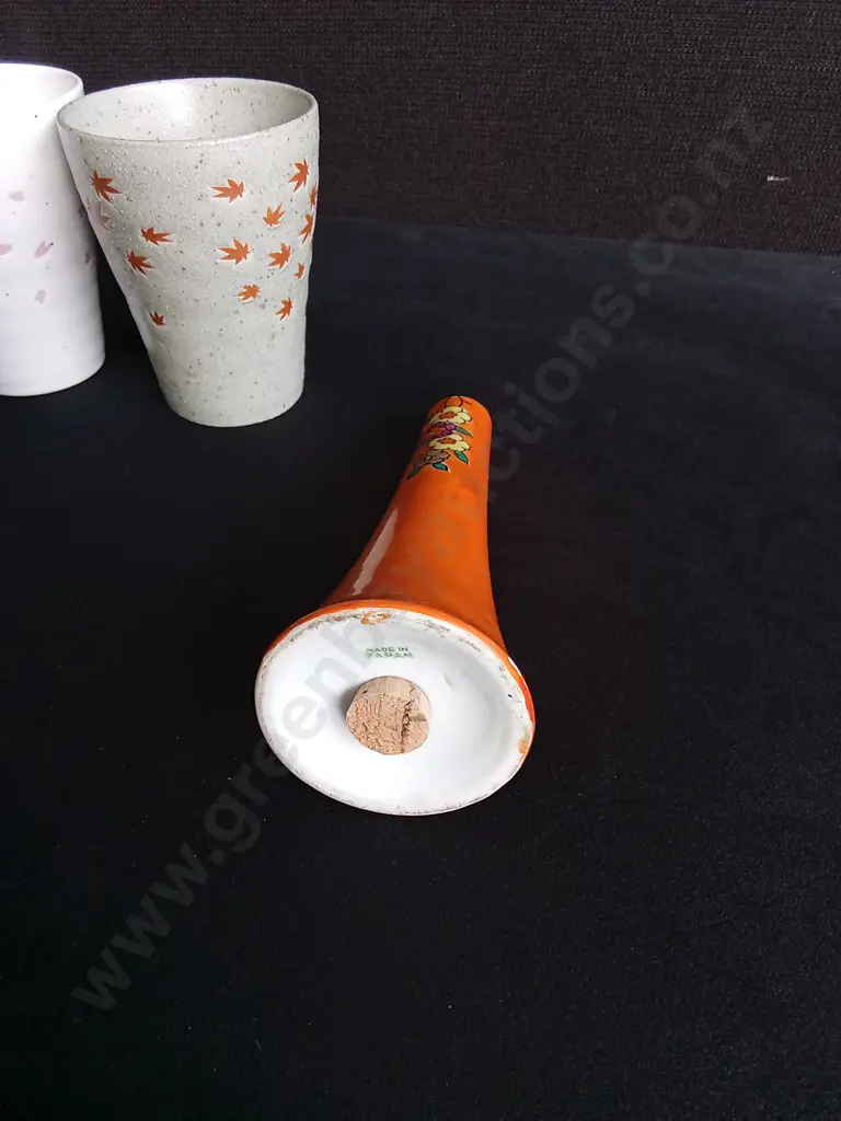 PAIR OF JAPANESE TUMBLERS AND VINTAGE JAPANESE PORCELAIN SALT/ PEPPER SHAKER Image 1++