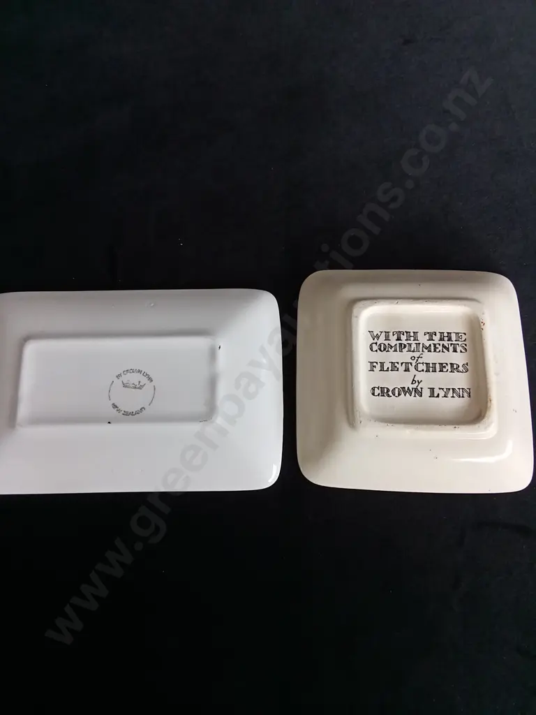 2 VINTAGE CROWN LYNN DISHES Image 1++