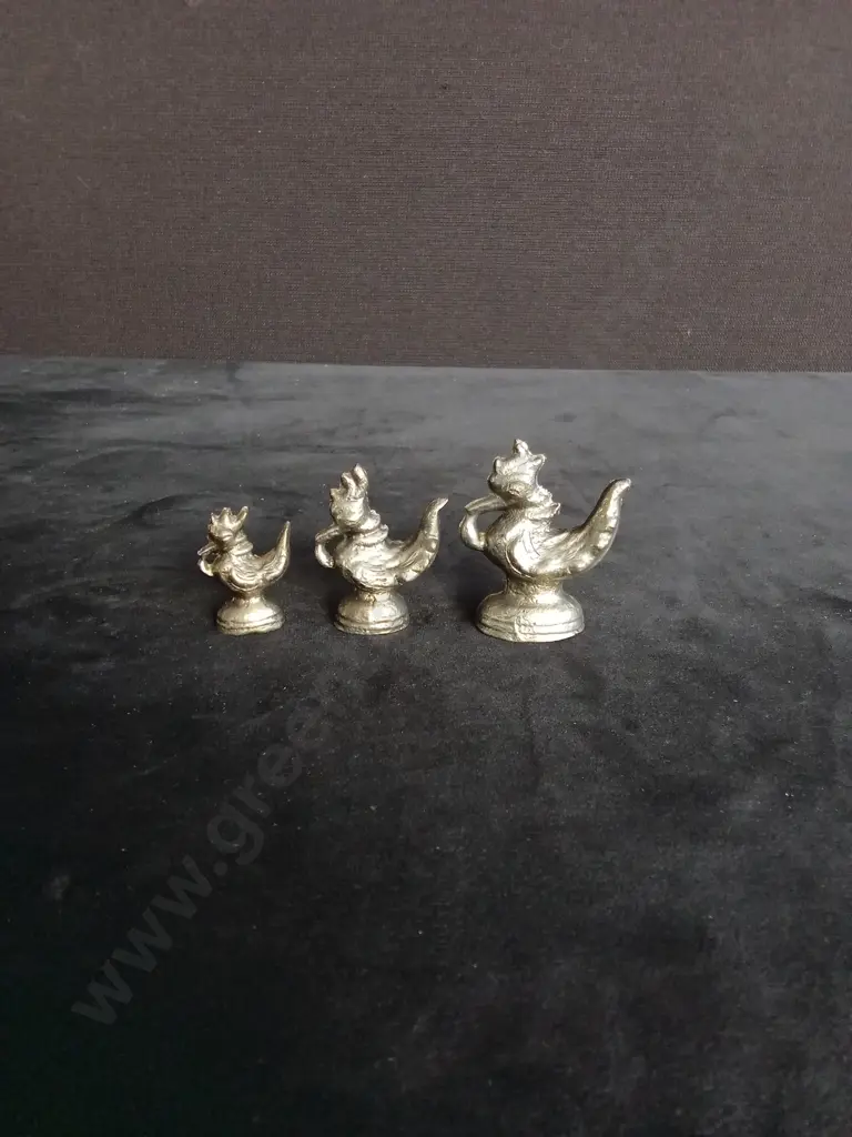 SET OF 3 VINTAGE CAST ROOSTER OPIUM SCALE WEIGHTS Image 1++
