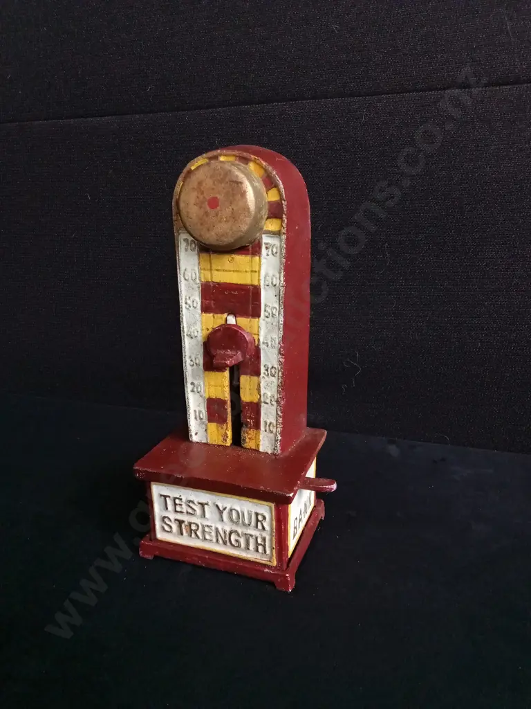 VINTAGE "TEST YOUR STRENGTH" CAST IRON MECHANICAL COIN BANK 25CM HIGH Image 1++