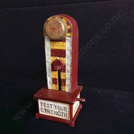 VINTAGE "TEST YOUR STRENGTH" CAST IRON MECHANICAL COIN BANK 25CM HIGH