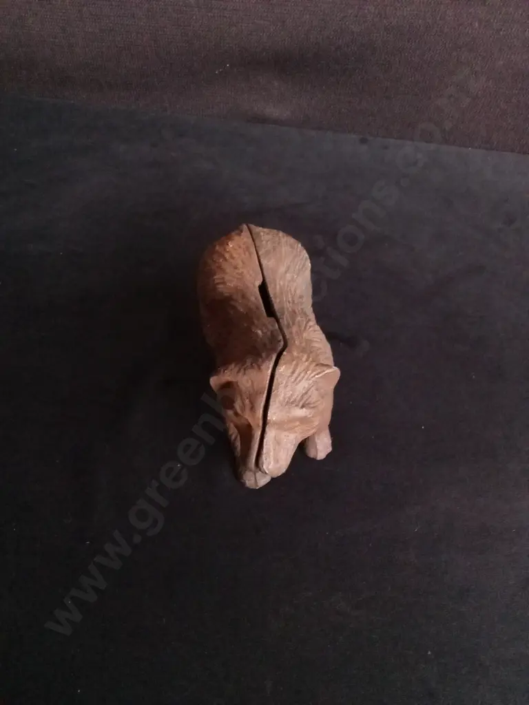 VINTAGE CAST IRON BEAR COIN BANK 10CM HIGH Image 1++