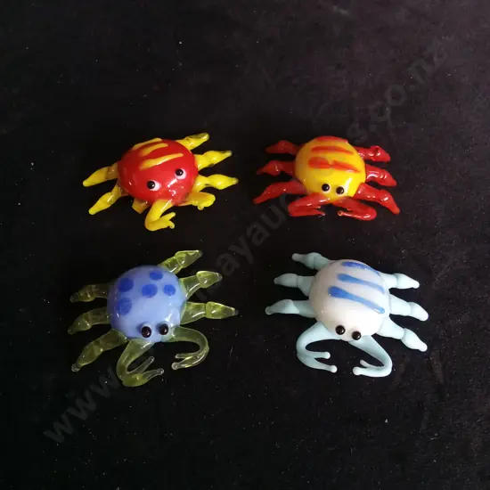 4 GLASS CRABS