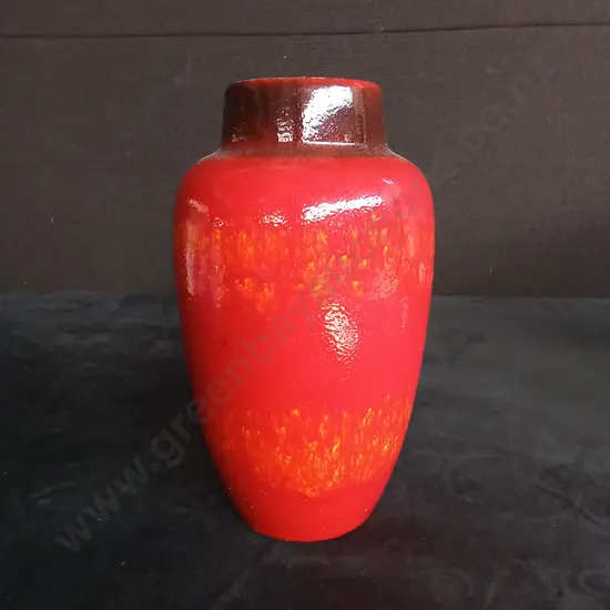 VINTAGE CERAMIC VASE
