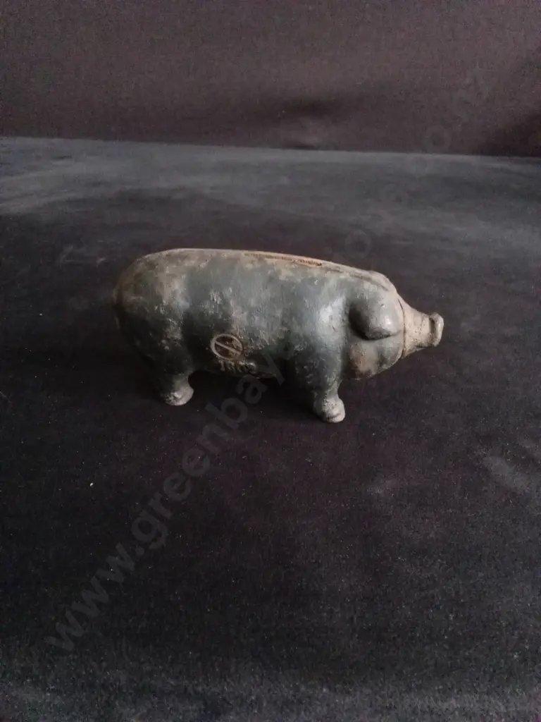 ANTIQUE CAST IRON "I MADE CHICAGO FAMOUS" PIG BANK, ORIGINALLY PRODUCED IN 1902 Image 1++