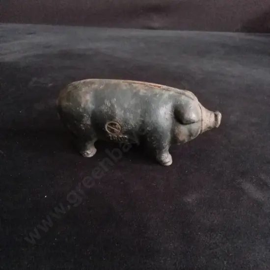 ANTIQUE CAST IRON "I MADE CHICAGO FAMOUS" PIG BANK, ORIGINALLY PRODUCED IN 1902
