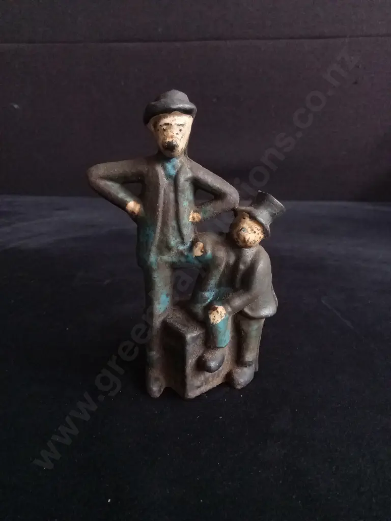 ANTIQUE "MUTT AND JEFF" CAST IRON STILL PENNY BANK, EARLY 20TH CENTURY A.C. WILLIAMS CASTING APPROX 12CM HIGH Image 1++