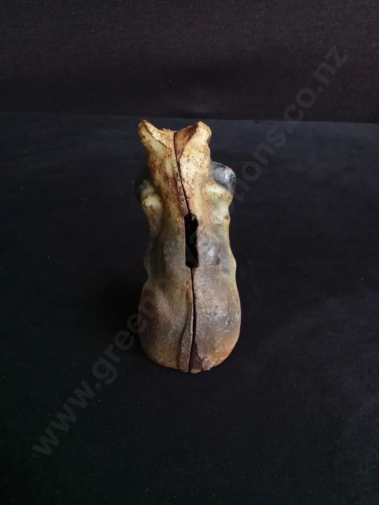 ANTIQUE 1920'S CAST IRON "SPARK PLUG" DONKEY STILL BANK APPROX 12CM HIGH Image 1++