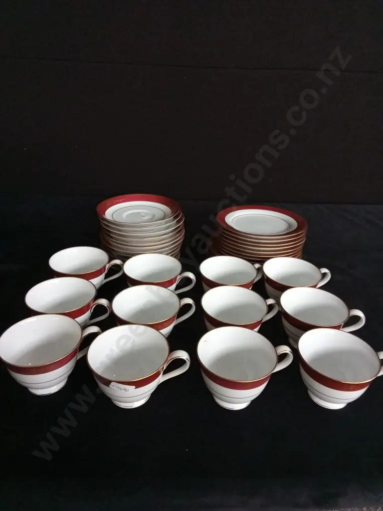 36 PIECES NORITAKE FINE PORCELAIN CUPS AND SAUCERS Image 1++