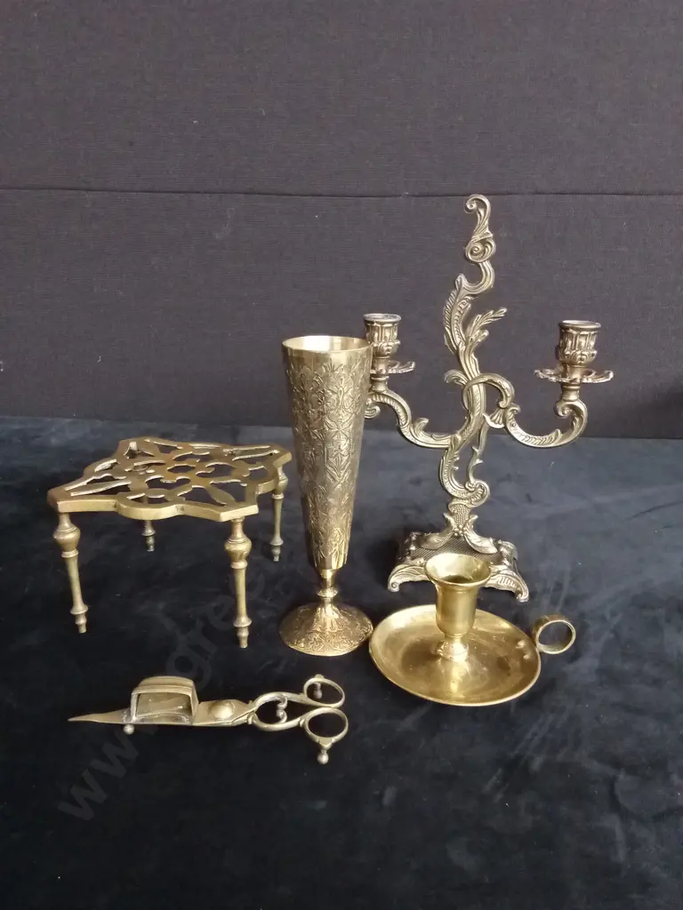5 DECORATIVE ITEMS Image 1++