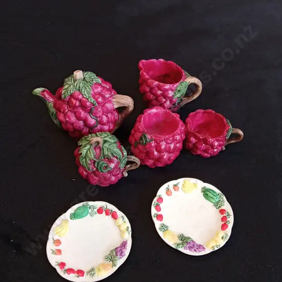 MINIATURE GRAPE TEA SET AND FRUIT PLATES