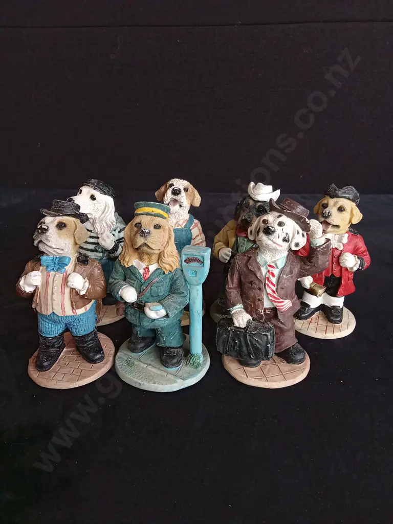 7 DOG FIGURINES Image 1++