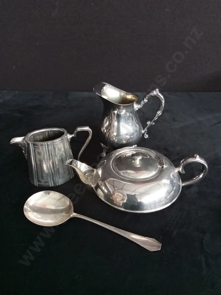4 SILVER PLATED ITEMS Image 1++