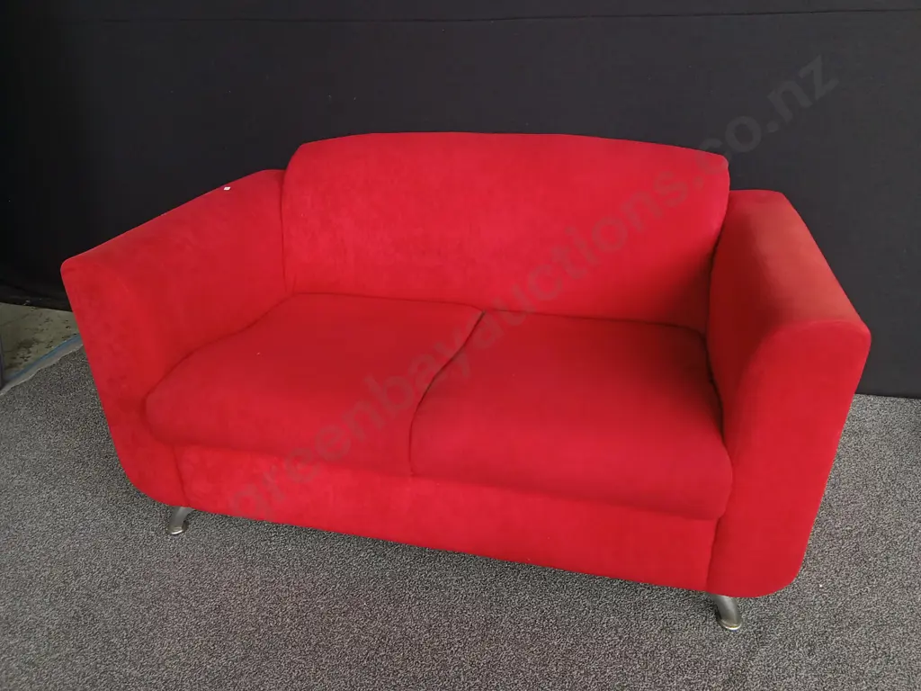 RED TWO SEATER COUCH Image 1++