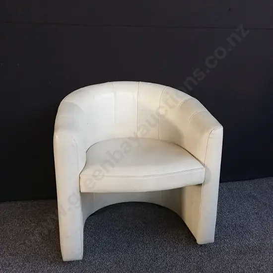 CREAM COCKTAIL CHAIR