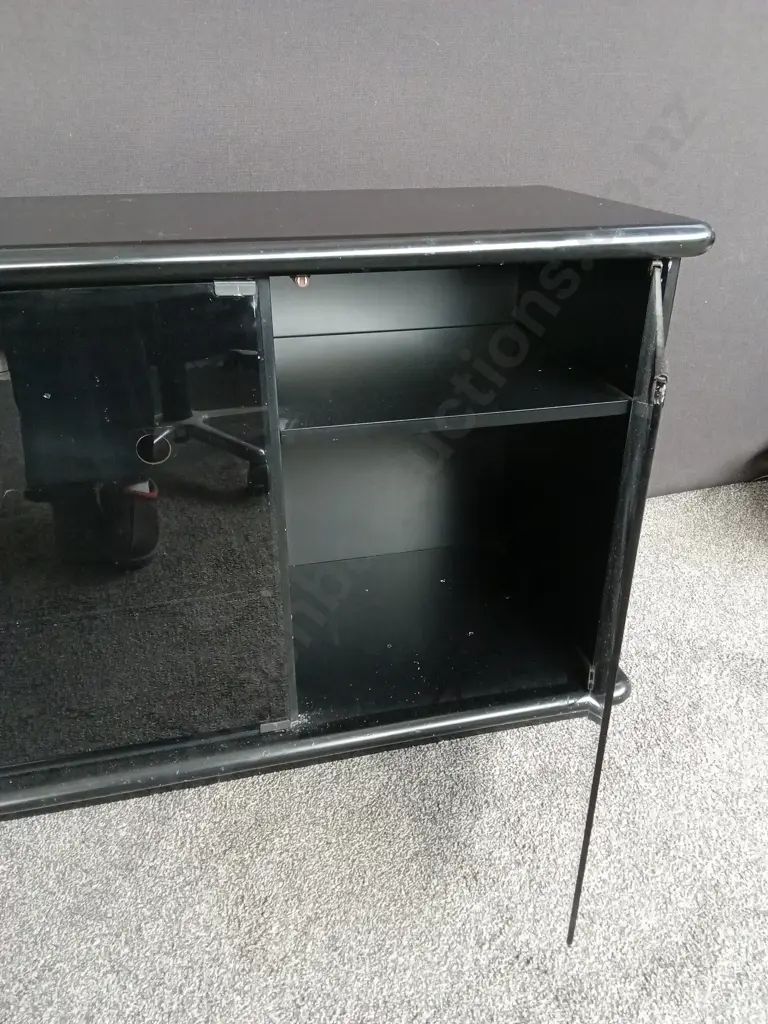 BLACK TELEVISION CABINET H72CM D45CM L1.29M Image 1++