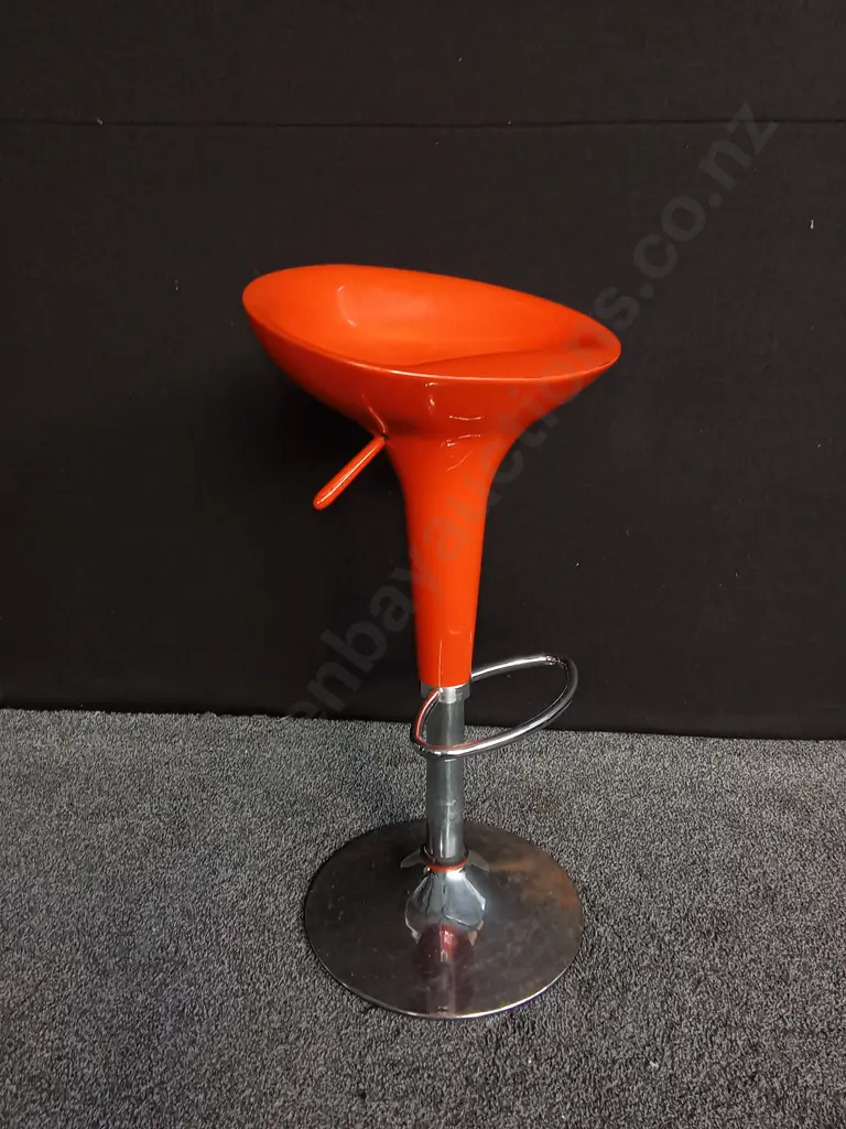 ORANGE BAR STOOL Image 1++