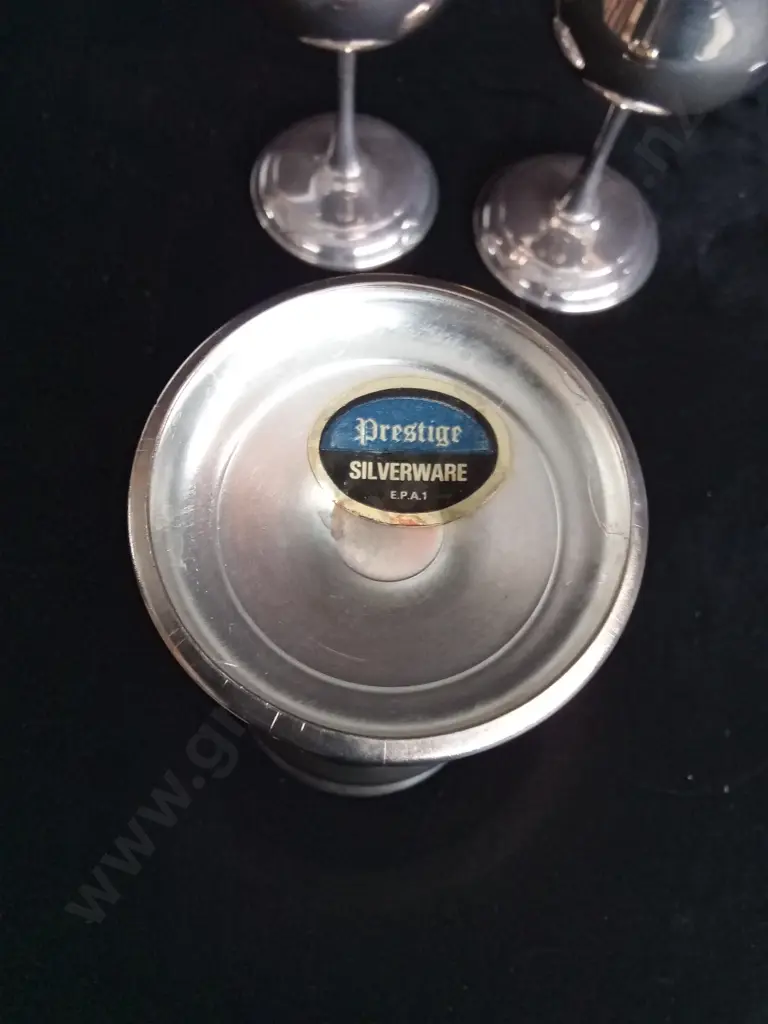 4 PRESTIGE SILVERWARE GOBLETS 1 DAMAGED Image 1++