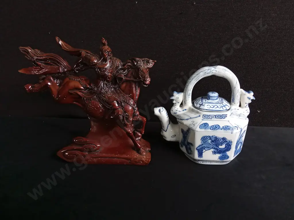 VINTAGE CHINESE DECOR, RED RESIN GUAN GONG WARRIOR STATUE AND PORCELAIN DRAGON TEAPOT Image 1++