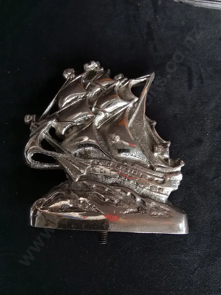 3 DECORATIVE SHIPS, TALLEST H 56 CM Image 1++
