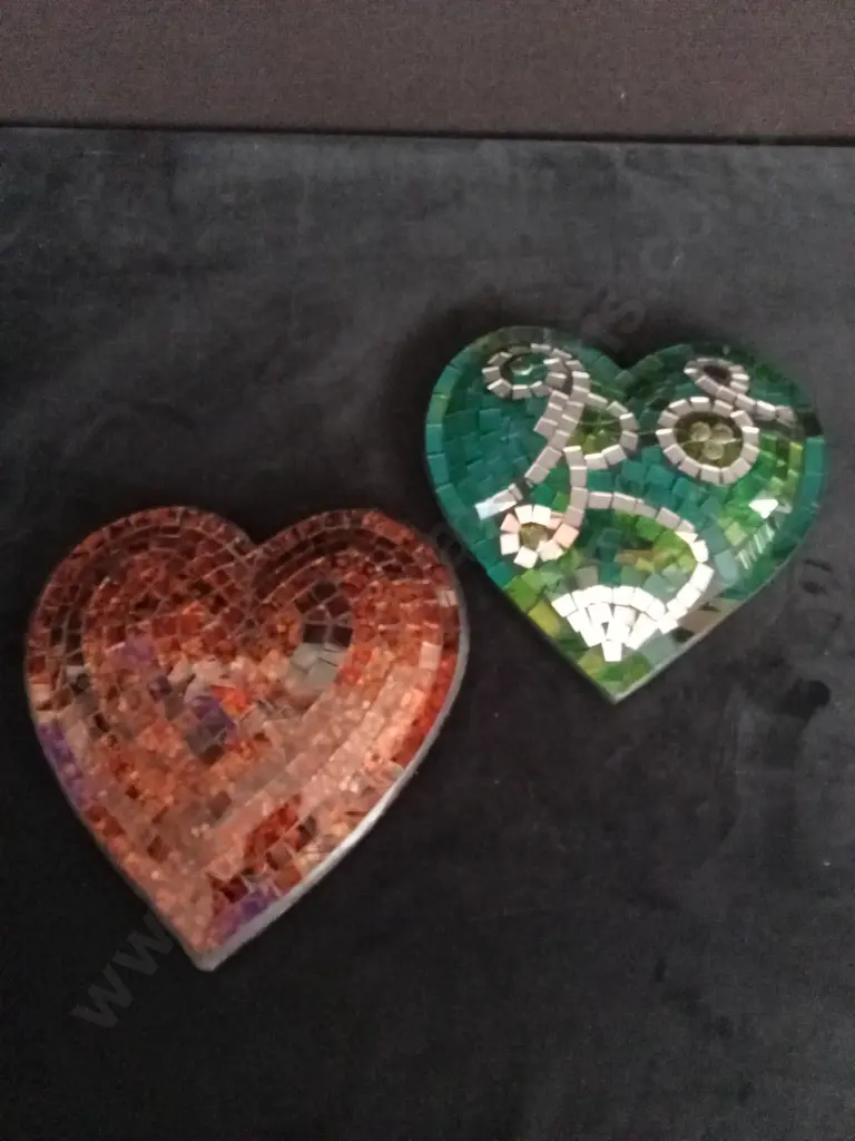 2 MOSAIC HEARTS Image 1++