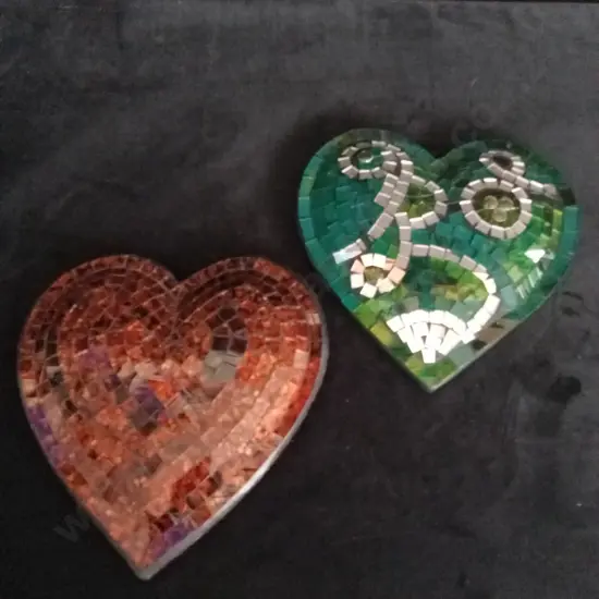 2 MOSAIC HEARTS