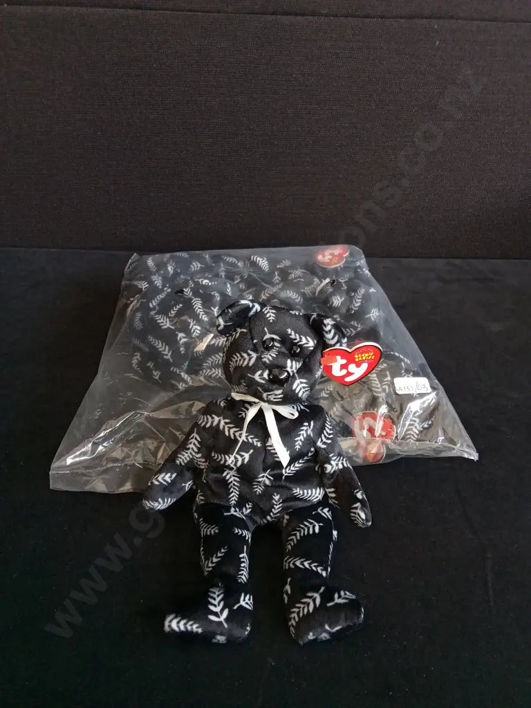 BRAND NEW BAG OF 6 TY BEANIE BABIES "SILVER" Image 1++