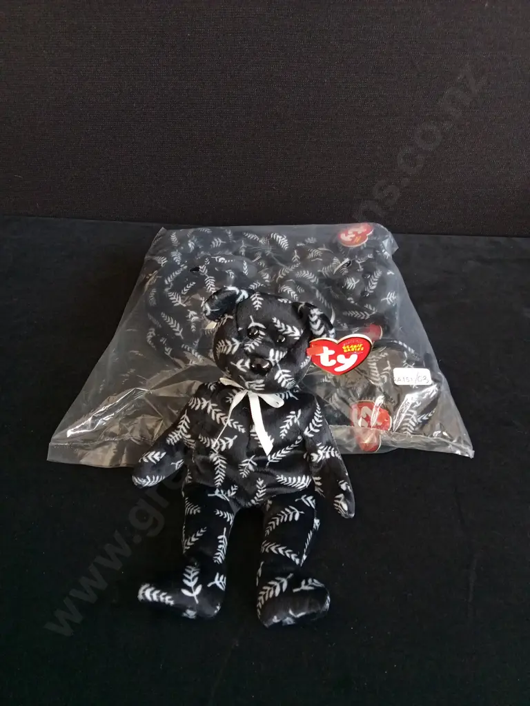 BRAND NEW BAG OF 6 TY BEANIE BABIES "SILVER" Image 1++