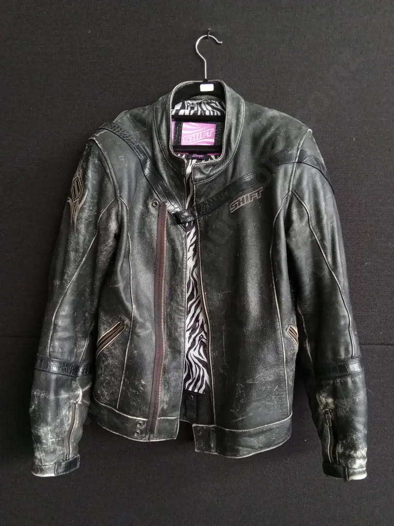 SHIFT LEATHER MOTORCYCLE JACKET SIZE LARGE Image 1++