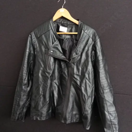 FAUX LEATHER JACKET SIZE 20