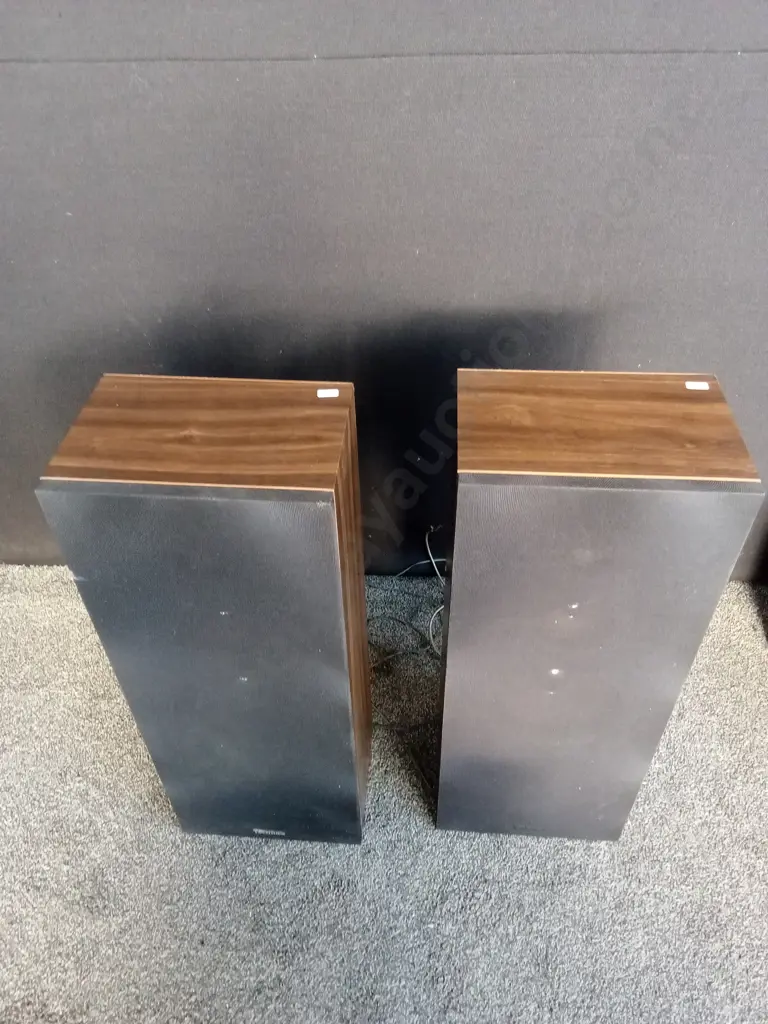 PAIR OF TECHNICS MODEL SB-2211 3 WAY SPEAKERS APPROX 80CM TALL Image 1++