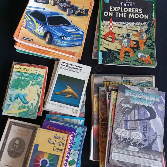 MIX OF BOOKS AND VINTAGE COMICS