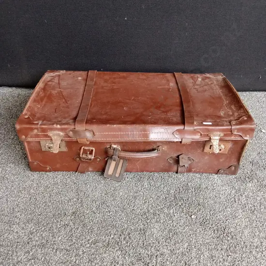 VINTAGE SUITCASE