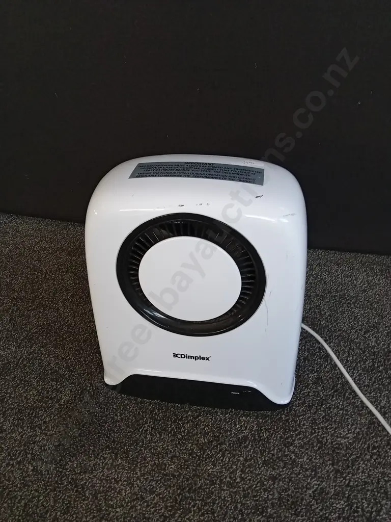 DIMPLEX DEHUMIDIFIER WORKING Image 1++