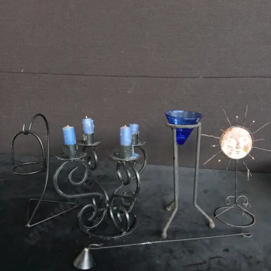 5 DECORATIVE ITEMS