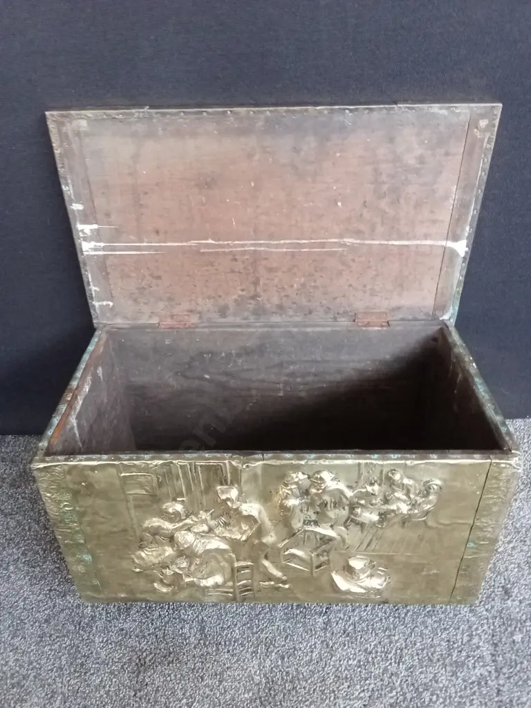 VINTAGE BRASS BOX MISSING 1 LEG H33CM L58CM D33CM Image 1++
