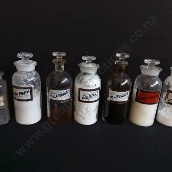 COLLECTION OF VINTAGE GLASS APOTHECARY BOTTLES